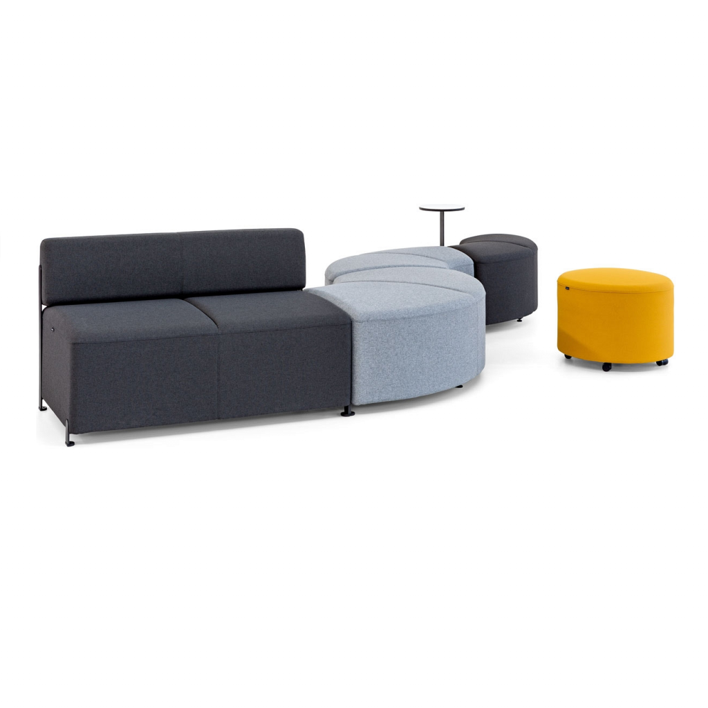 Sillones de oficina modernos en diferentes colores