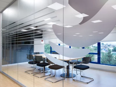 Mamparas de cristal para oficinas con serigrafía decorativa