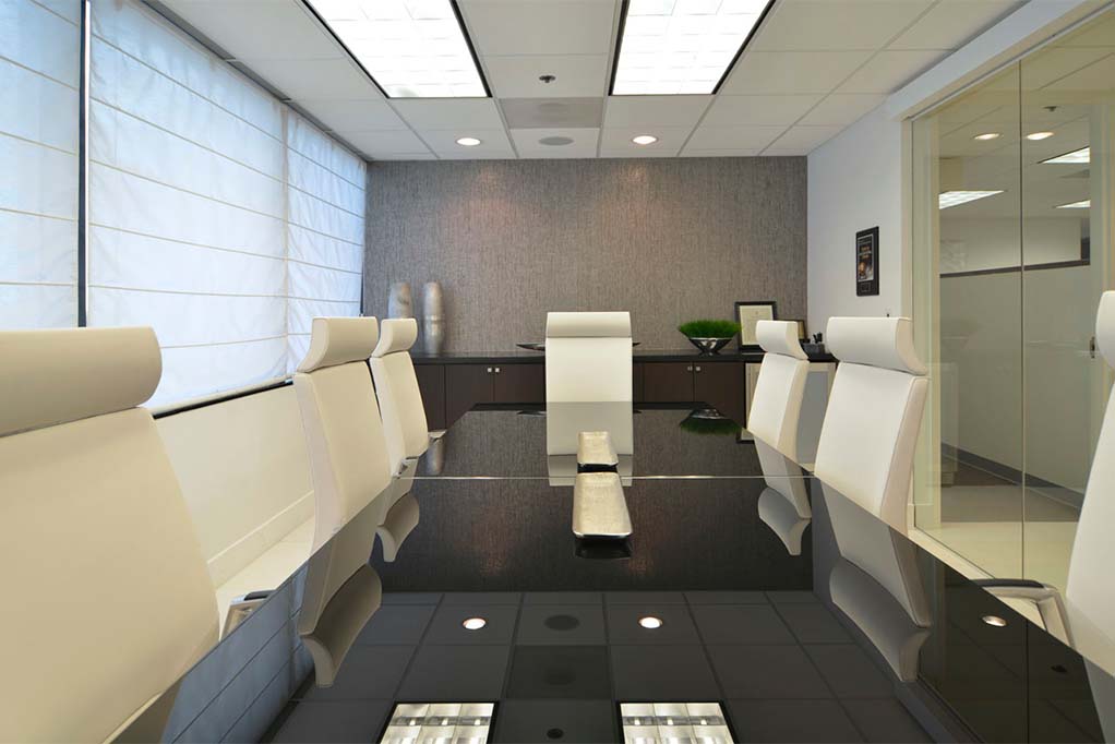 Mesa de reuniones elegante para oficinas