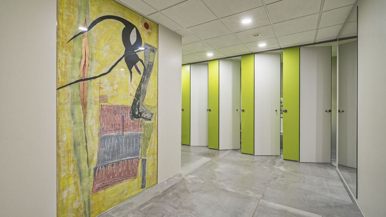 Cabinas con estructura continua del suelo al techo