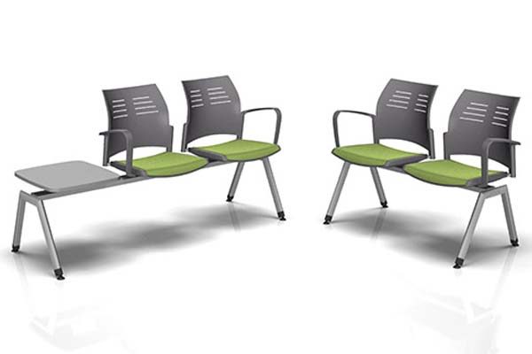 Sillas para sala de espera acolchadas en color verde y gris Sillas para sala de espera acolchadas en color verde y gris